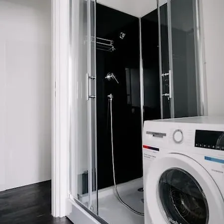 Piotrkowska 50 & Narutowicza Five-room Elite Enclave - New Listing * Lodz (Lodz)