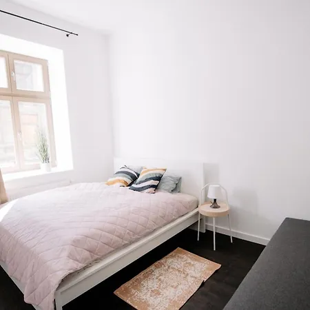 Piotrkowska 50 & Narutowicza Five-room Elite Enclave - New Listing Chillinlodz Lodz