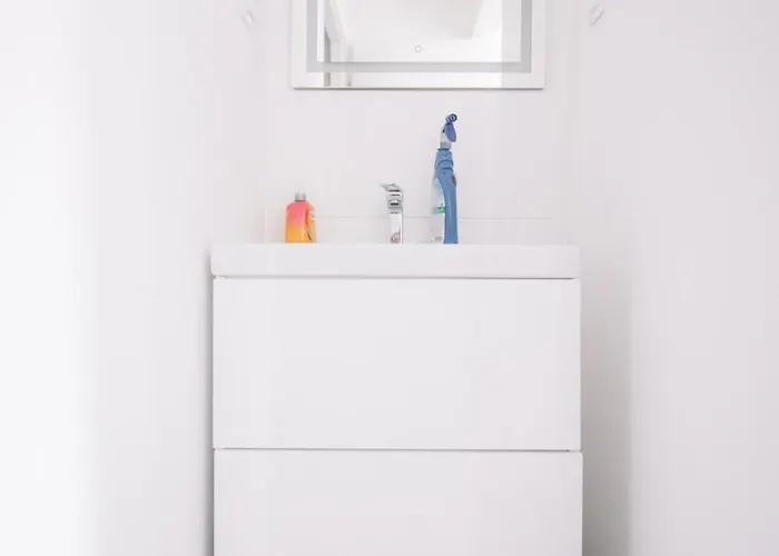 Daire Piotrkowska 50 & Narutowicza Five-room Elite Enclave - New Listing