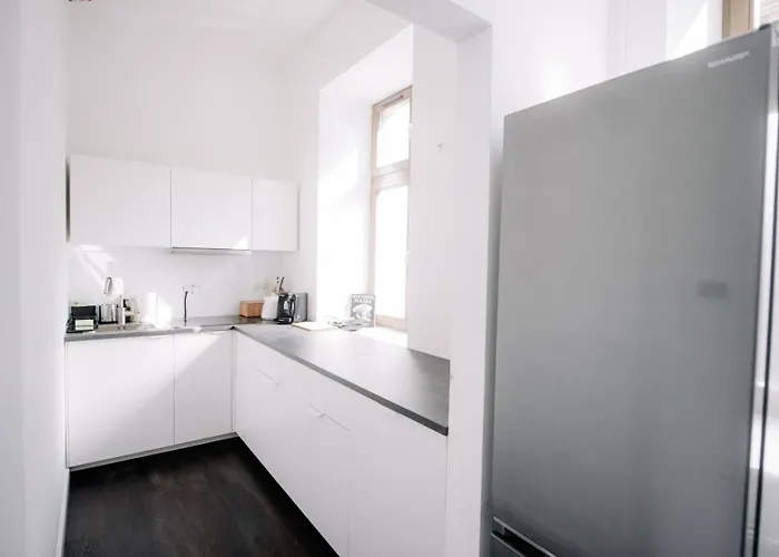 Piotrkowska 50 & Narutowicza Five-room Elite Enclave - New Listing 公寓 *